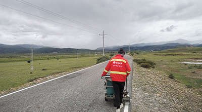 甘孜道路划线施工